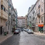 Altido Elegant City Deluxe Apartment & Altido Luxurious 3-Bedroom Apt With Terrace In Intendente
