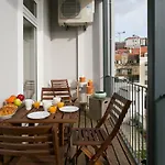 Altido Elegant City Deluxe Apartment & Altido Luxurious 3-Bedroom Apt With Terrace In Intendente